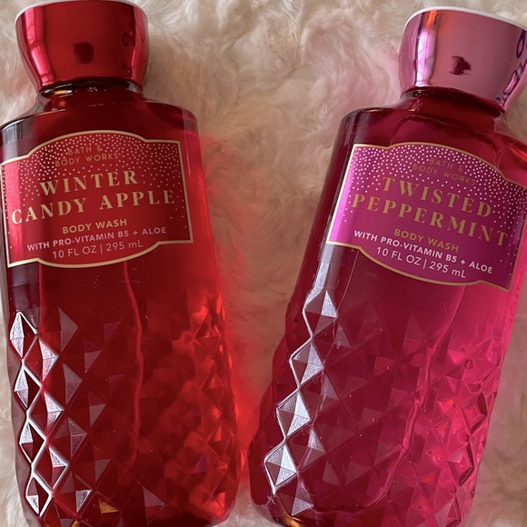 BBW 🫧 2 Shower Gels Winter Candy Apple & Twisted Peppermint🫧 NWT - Picture 1 of 7